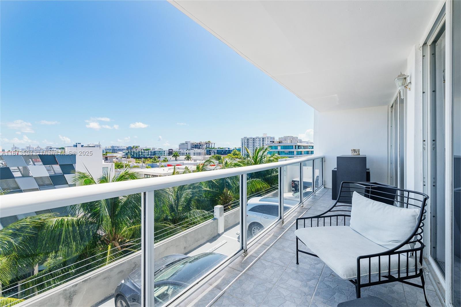 1800 Sunset Harbour Dr 703