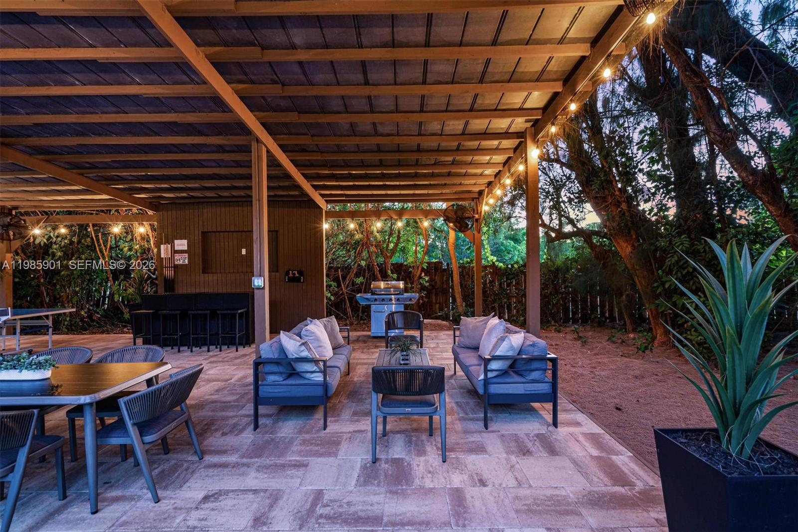 PALM BEACH FARMS - Residential