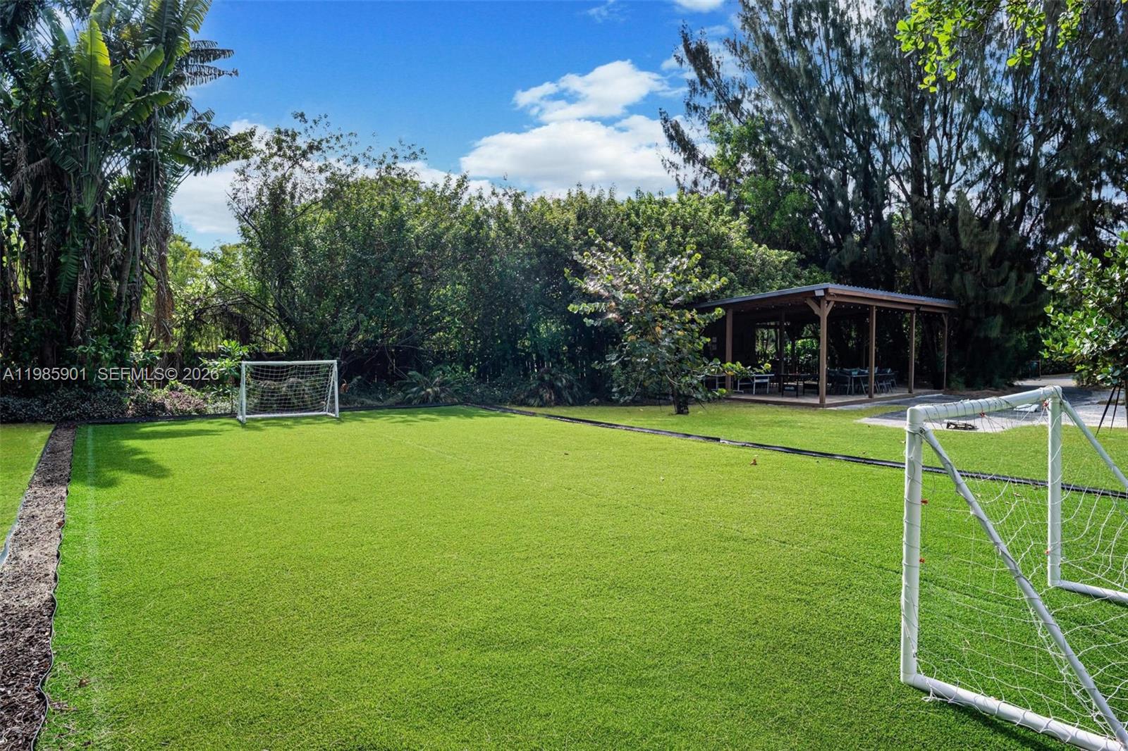 PALM BEACH FARMS - Residential