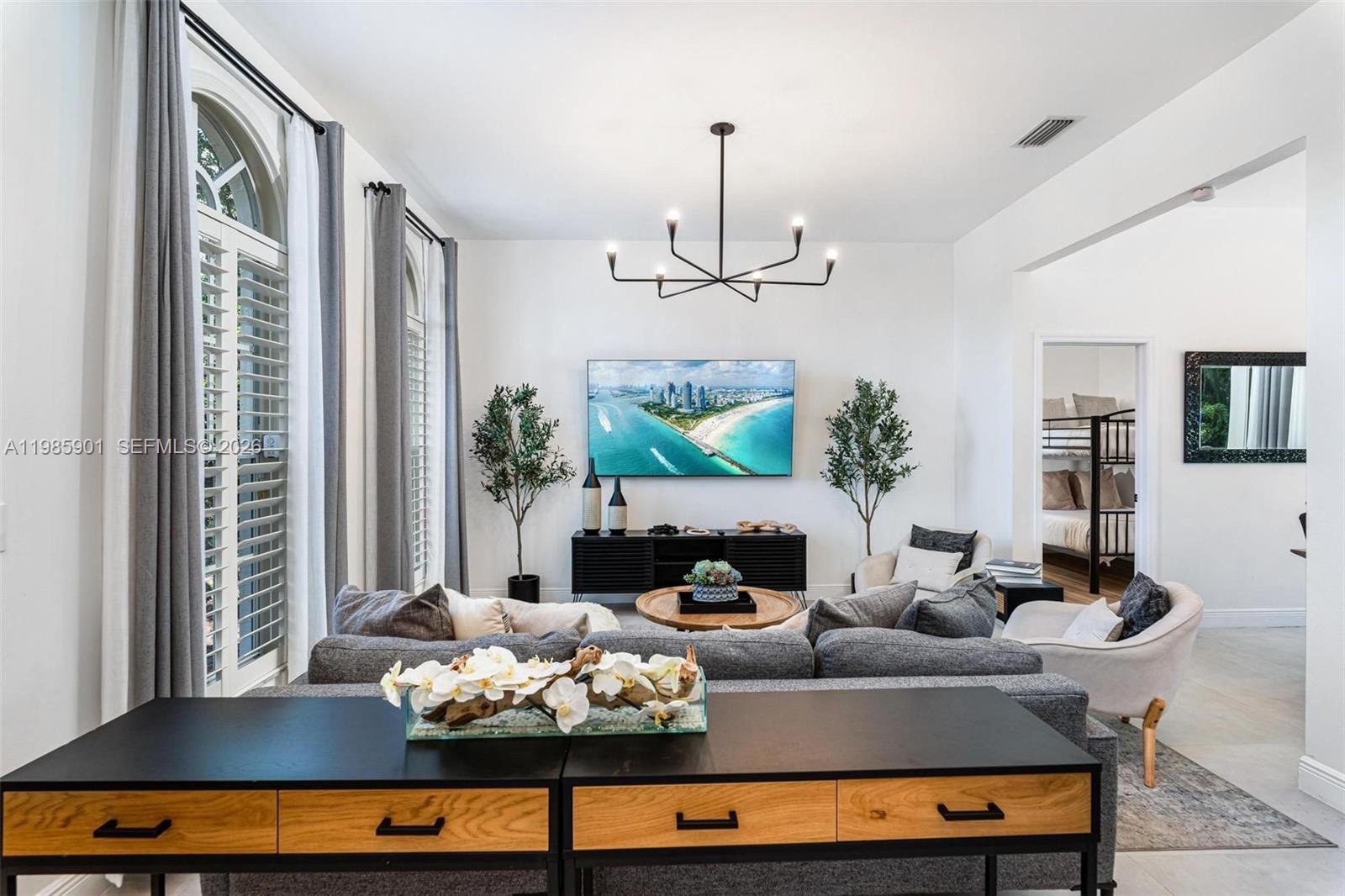 PALM BEACH FARMS - Residential