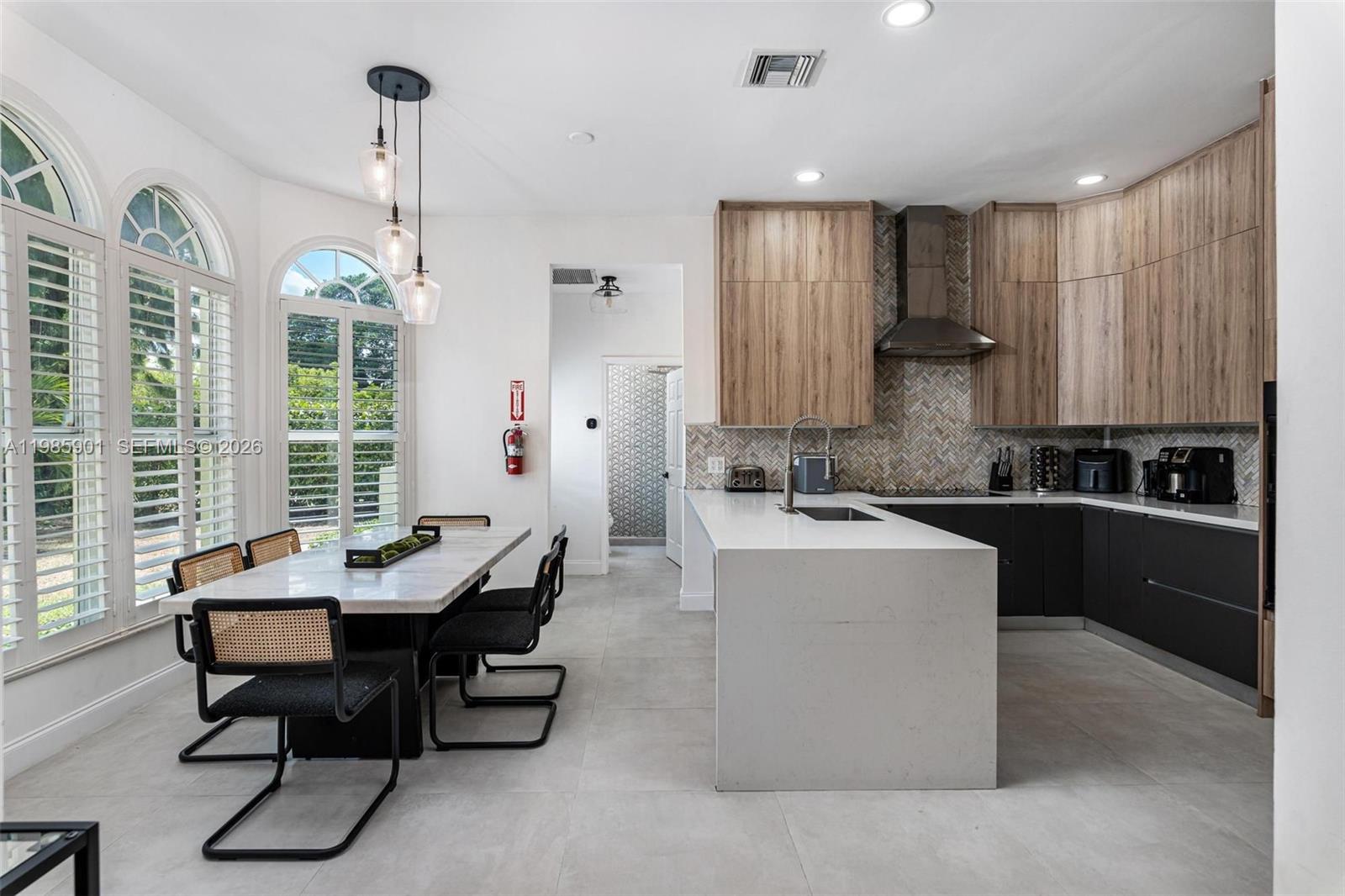 PALM BEACH FARMS - Residential