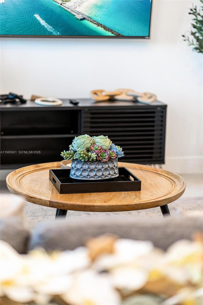 PALM BEACH FARMS - Residential