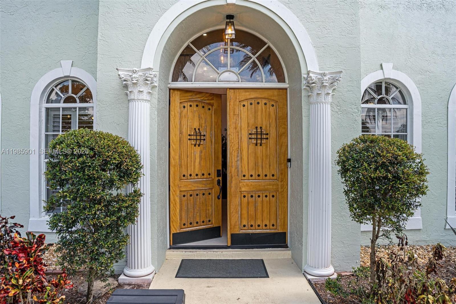 PALM BEACH FARMS - Residential