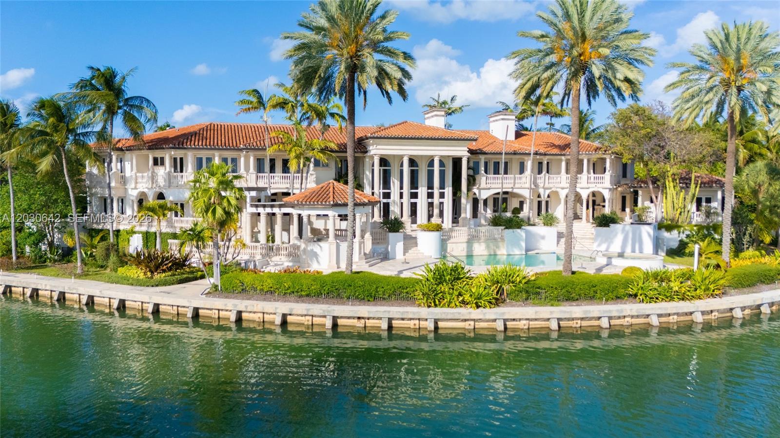 260 Cape Florida Dr
