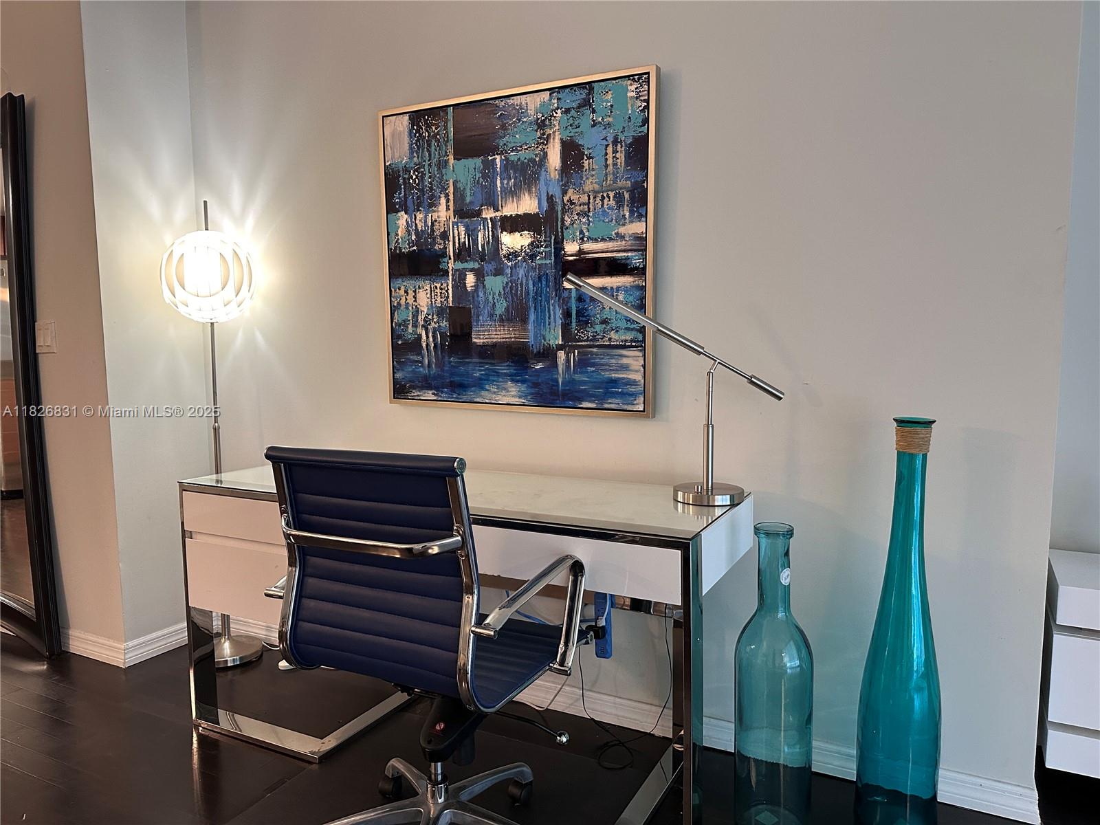 1800 CLUB CONDO - Residential Lease