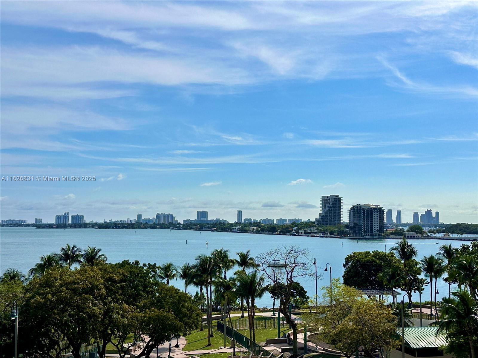 1800 N Bayshore Dr 511