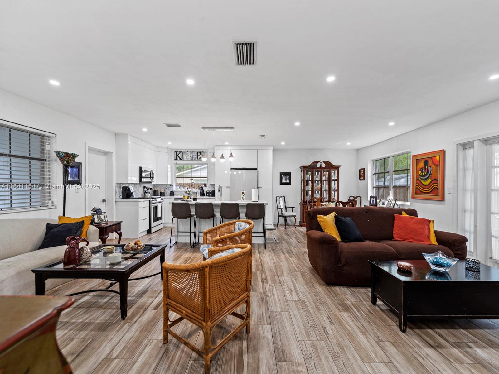 WHISPERING PINES EST SEC - Residential