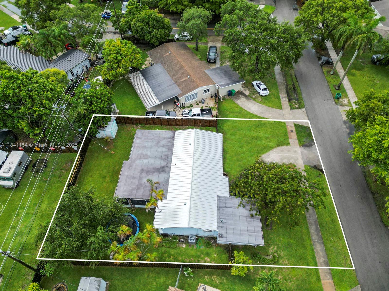 WHISPERING PINES EST SEC - Residential