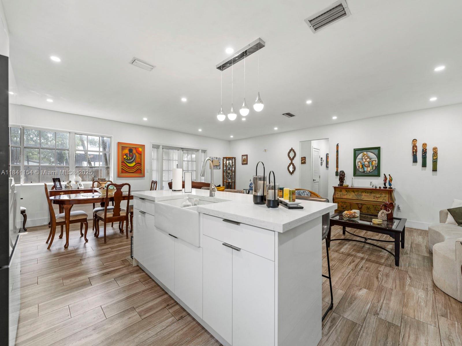 WHISPERING PINES EST SEC - Residential