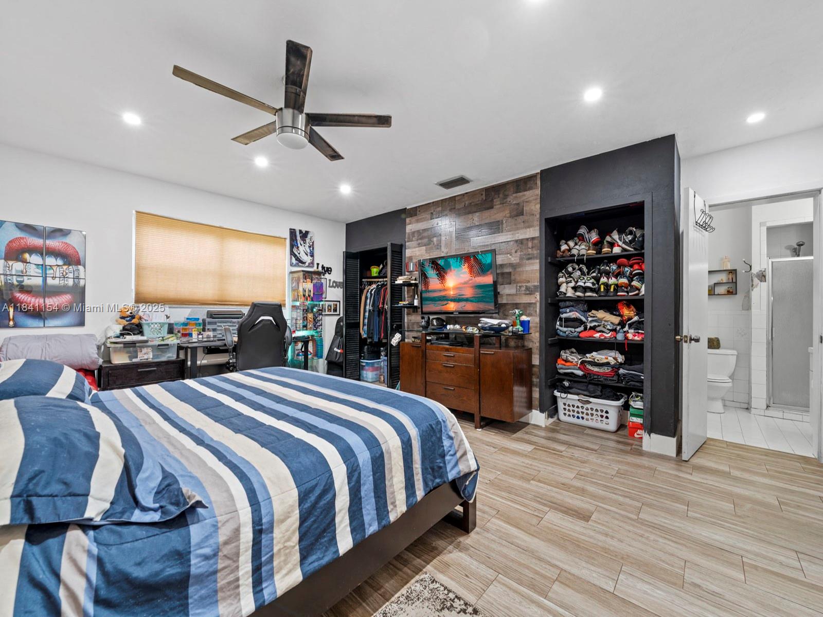 WHISPERING PINES EST SEC - Residential