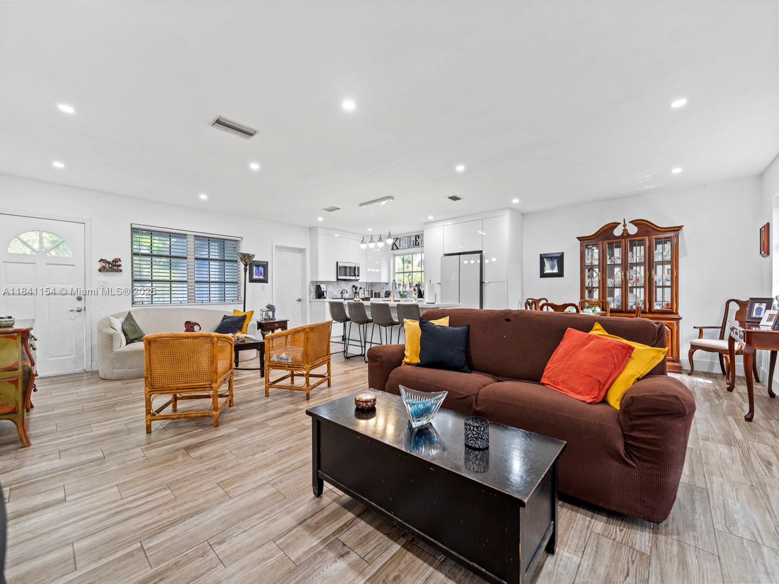 WHISPERING PINES EST SEC - Residential