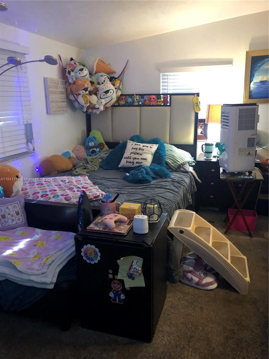 WHISPERING PINES EST SEC - Residential