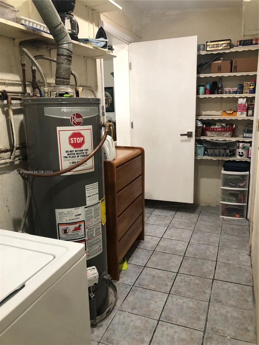 WHISPERING PINES EST SEC - Residential