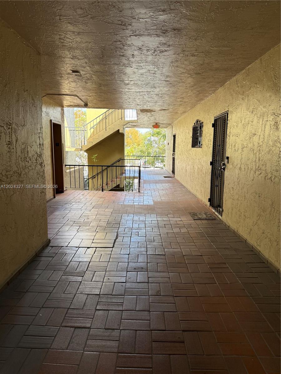 PALMETTO SPRINGS CONDO VI - Residential Lease