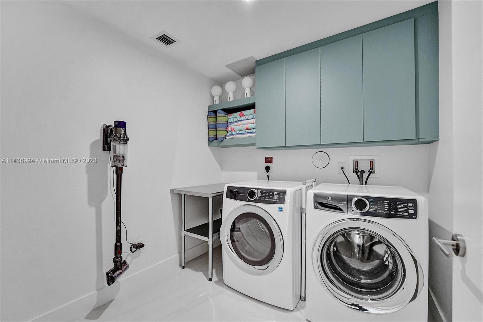 SABBIA BEACH CONDO - Residential