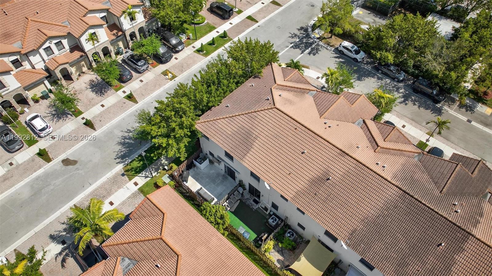 DORAL BREEZE - Residential