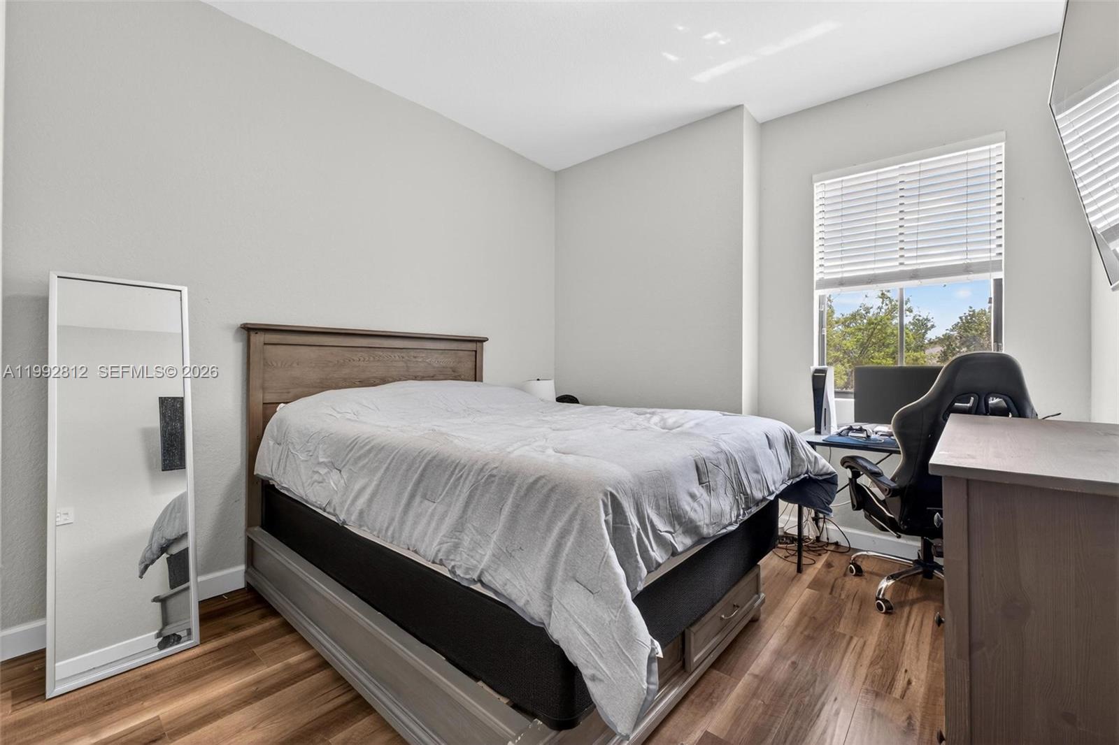 DORAL BREEZE - Residential