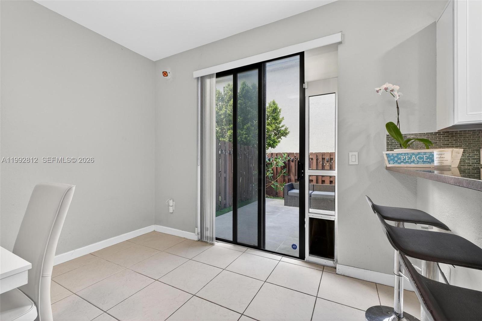 DORAL BREEZE - Residential