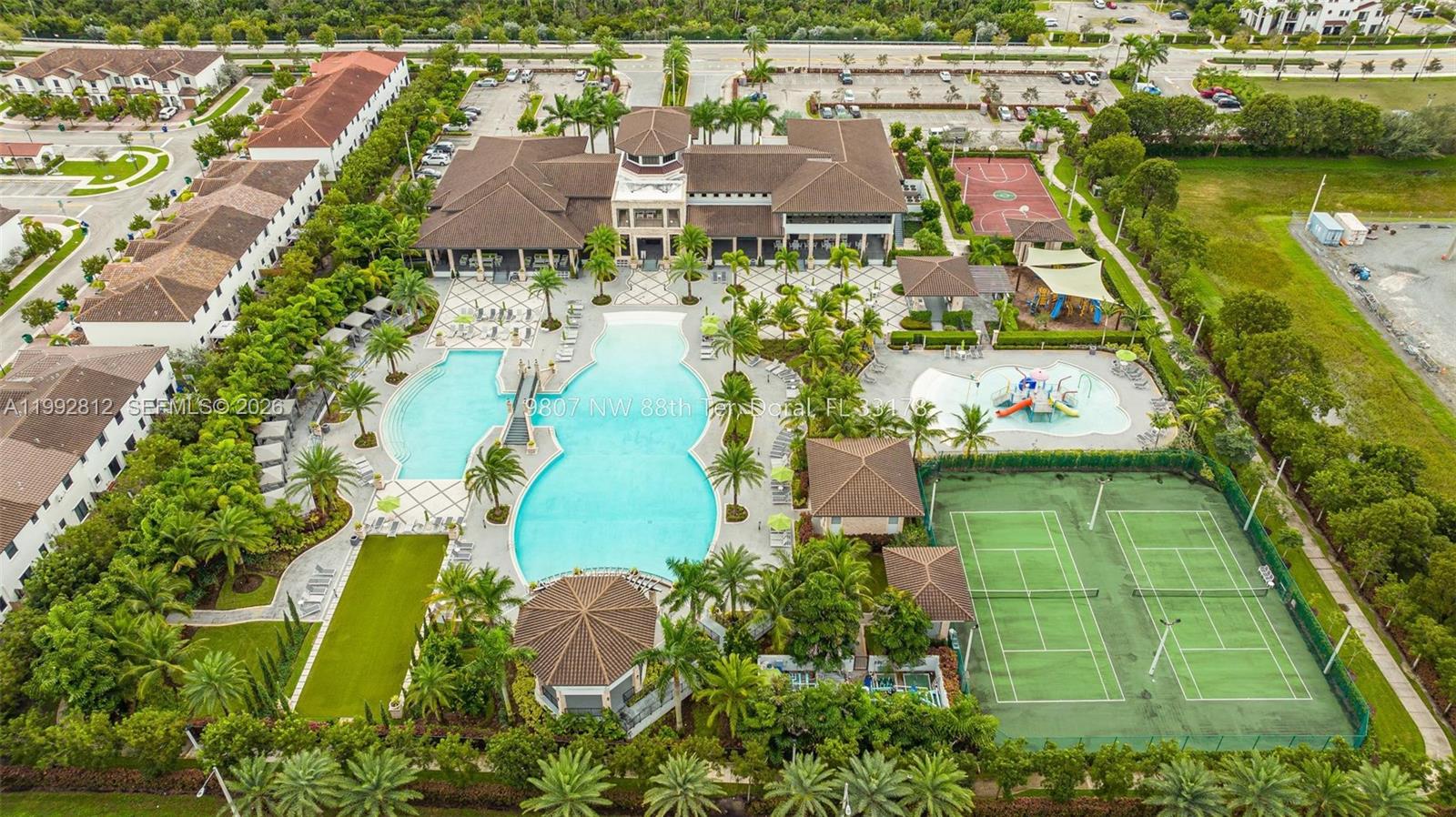 DORAL BREEZE - Residential