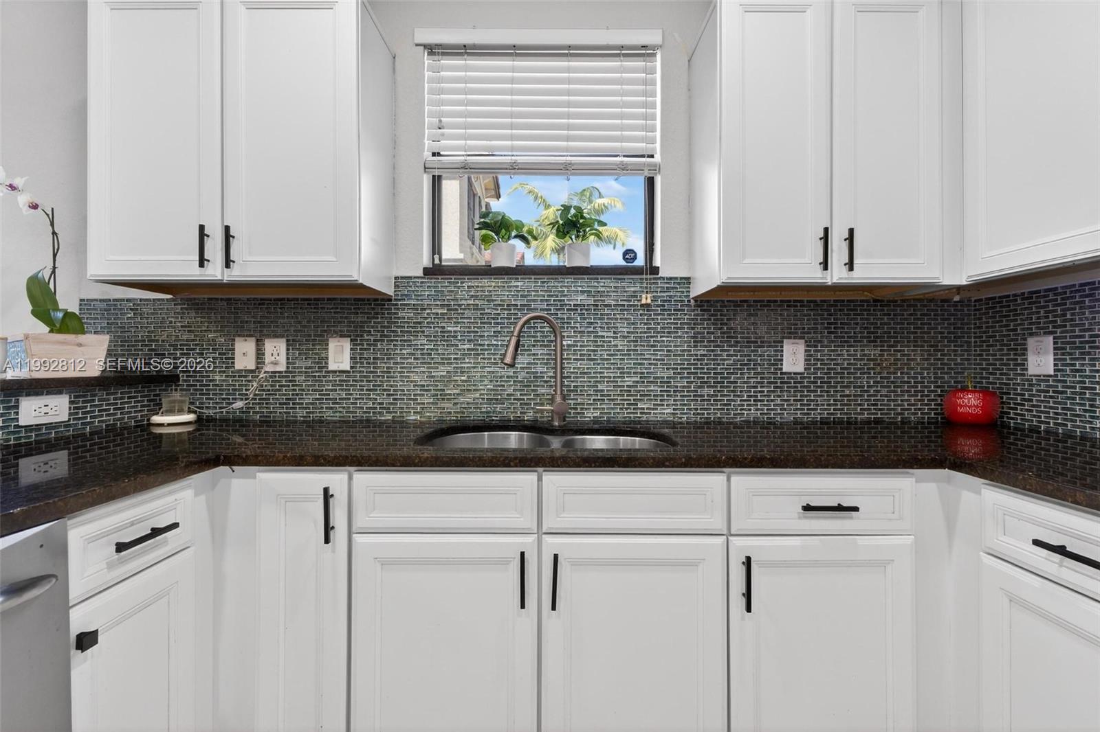 DORAL BREEZE - Residential