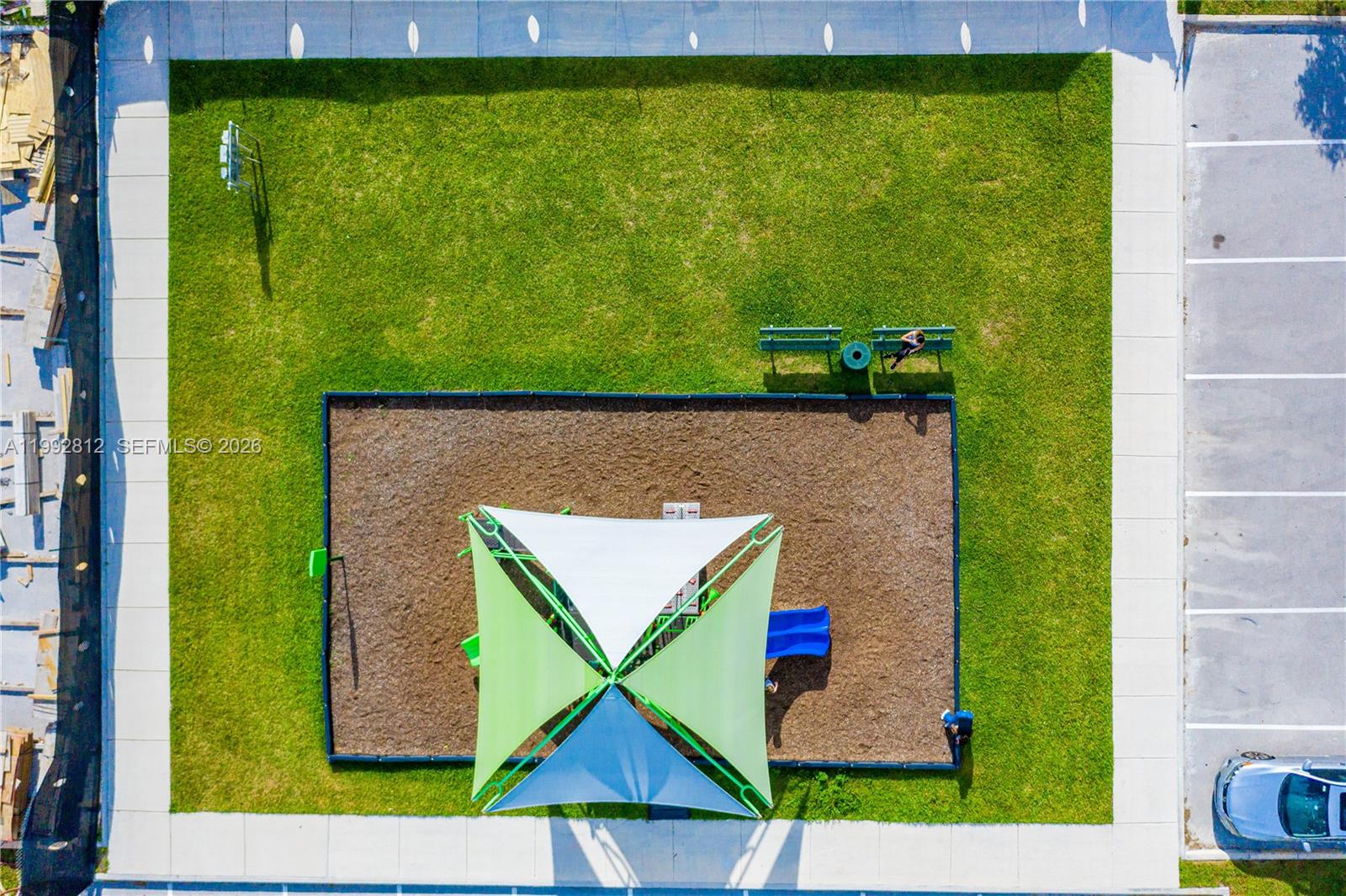 DORAL BREEZE - Residential