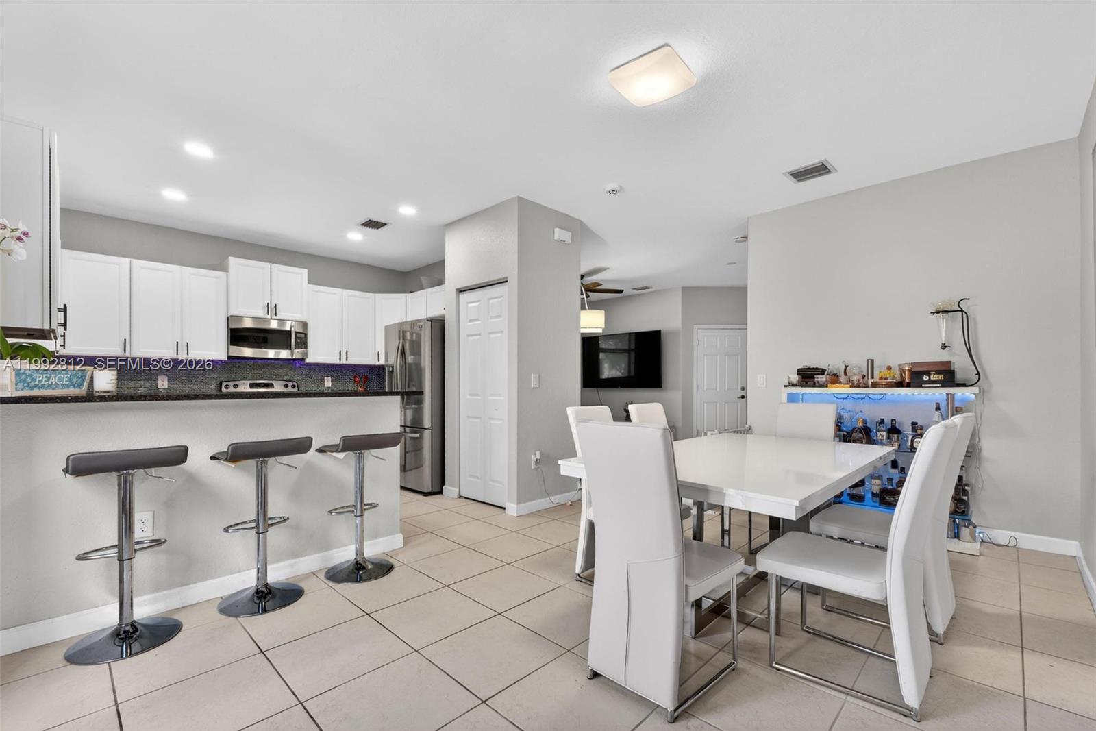 DORAL BREEZE - Residential