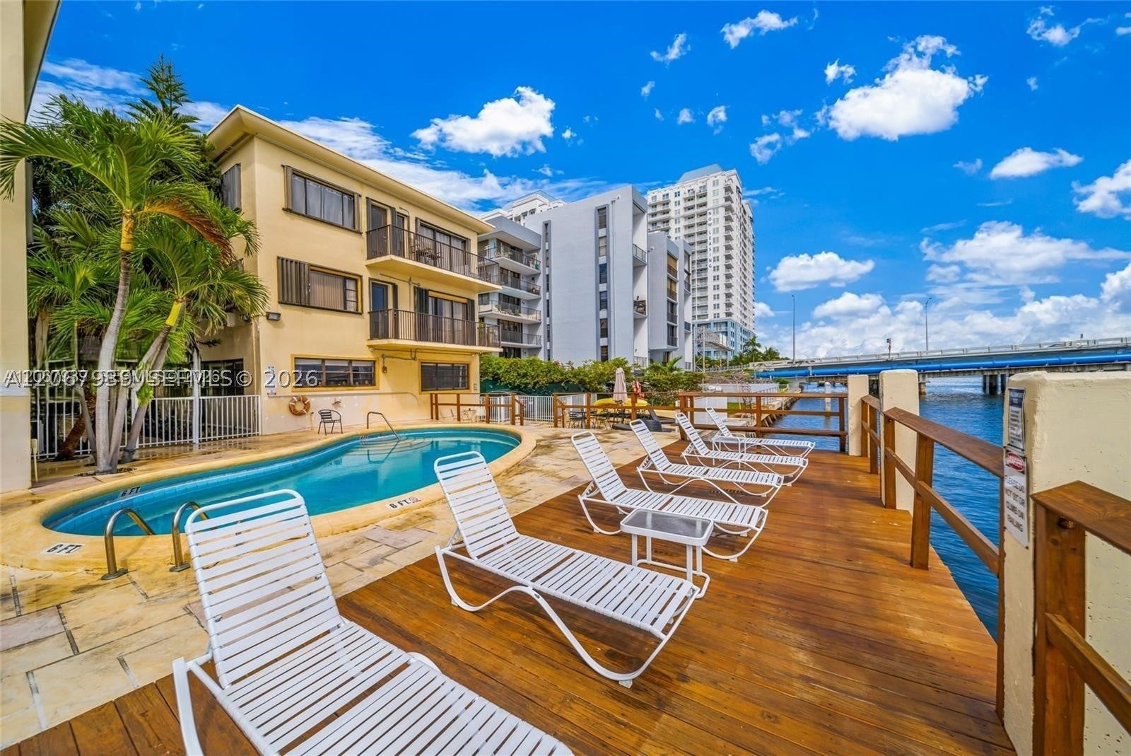 7845 NE Bayshore Ct
