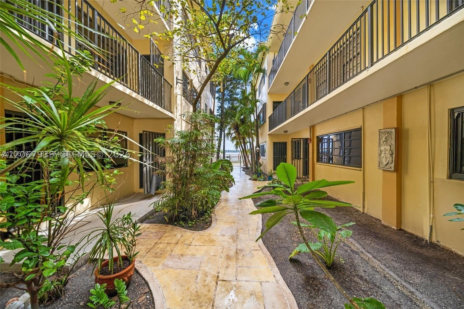 7845 NE Bayshore Ct 12A, Miami FL 33138