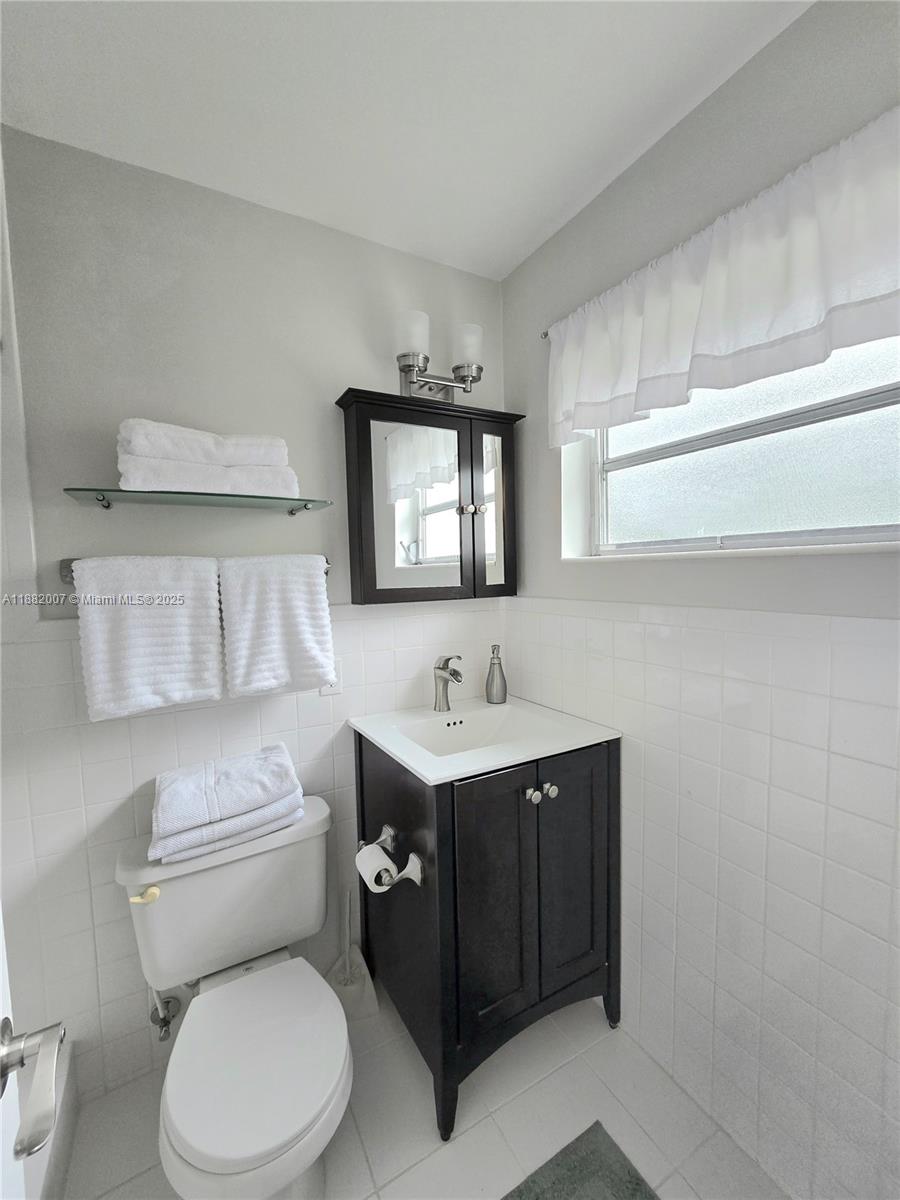 BEL-AIRE SECTION SIX COND - Residential