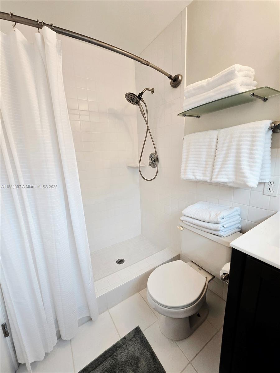 BEL-AIRE SECTION SIX COND - Residential