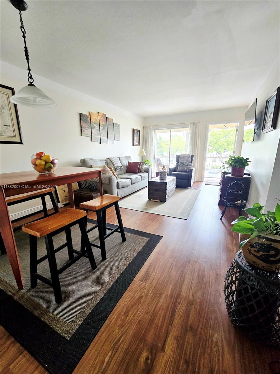 BEL-AIRE SECTION SIX COND - Residential