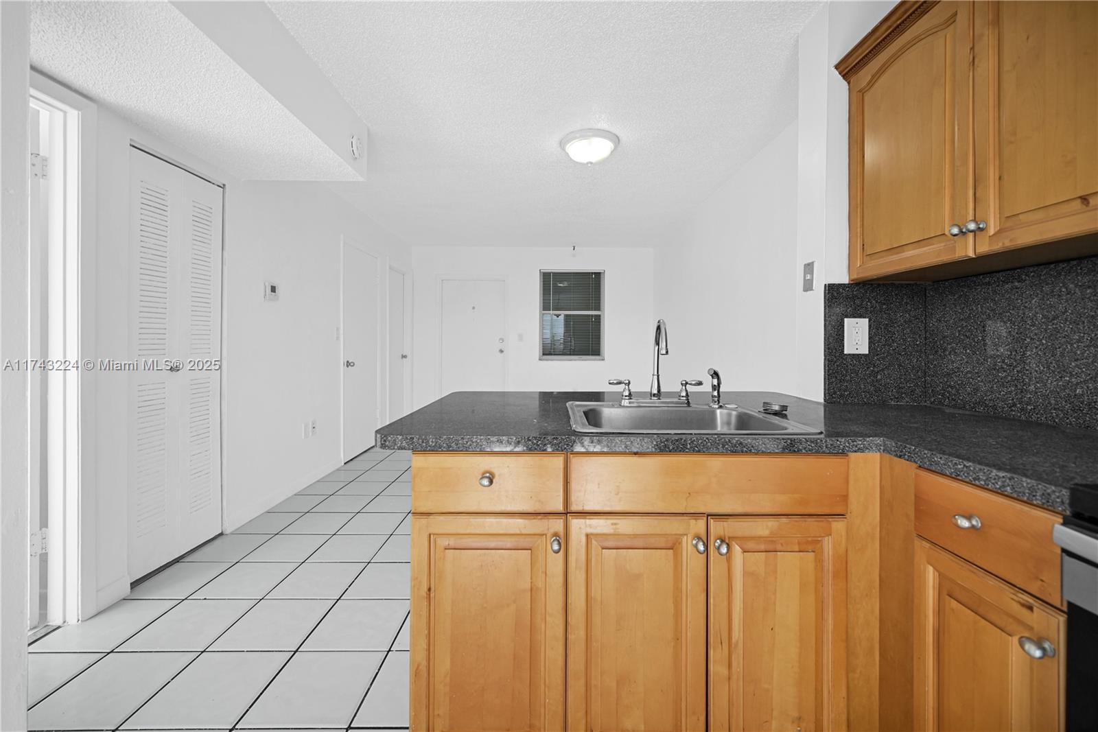 MARBELLA BY THE GROVE CON - Residential