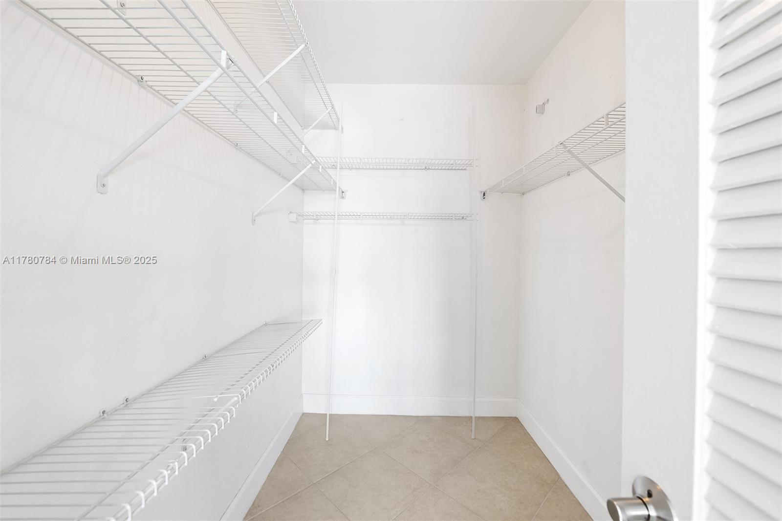 LAUDERDALE TOWER CONDO - Residential Lease