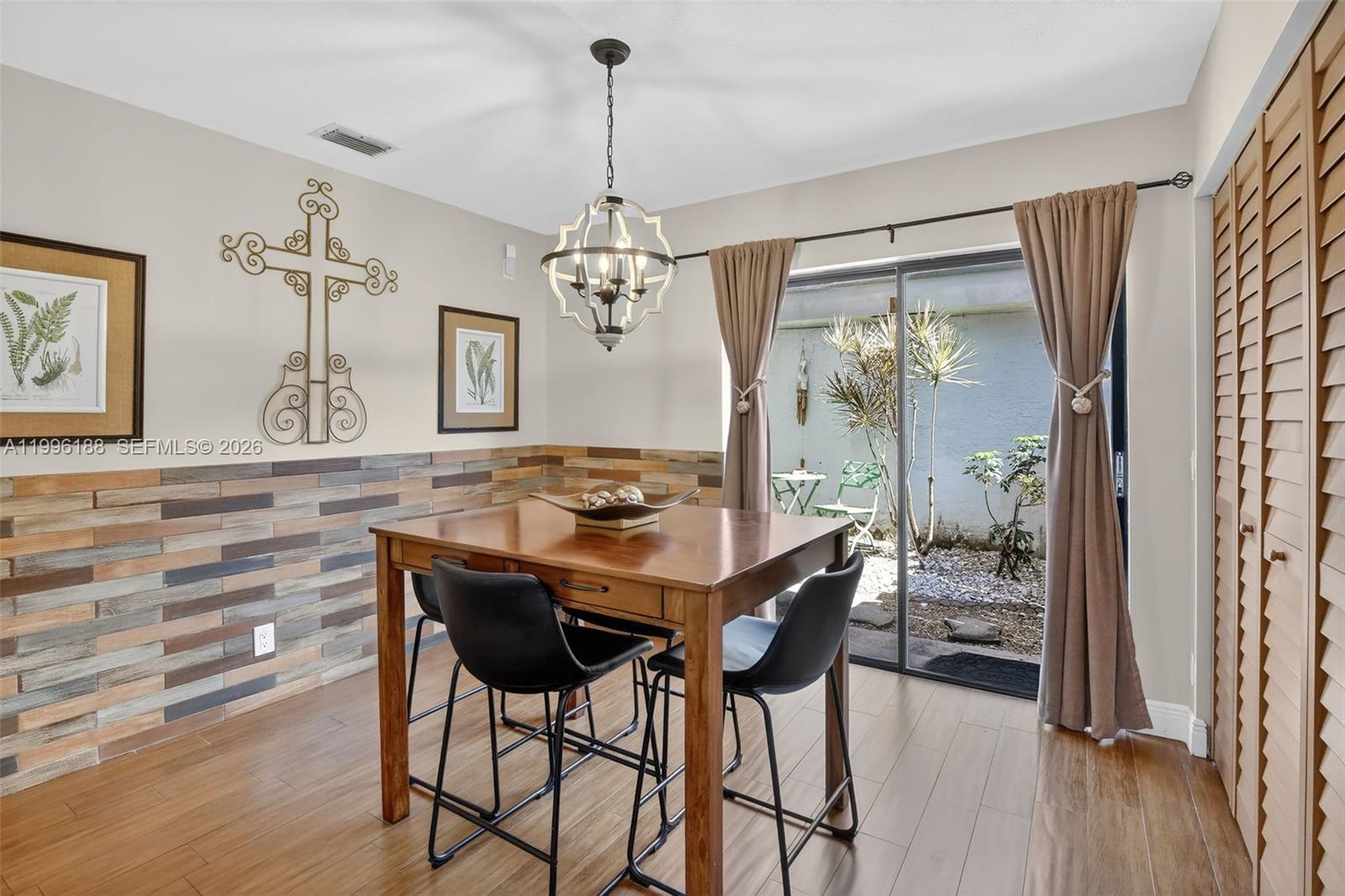 JACARANDA - Residential