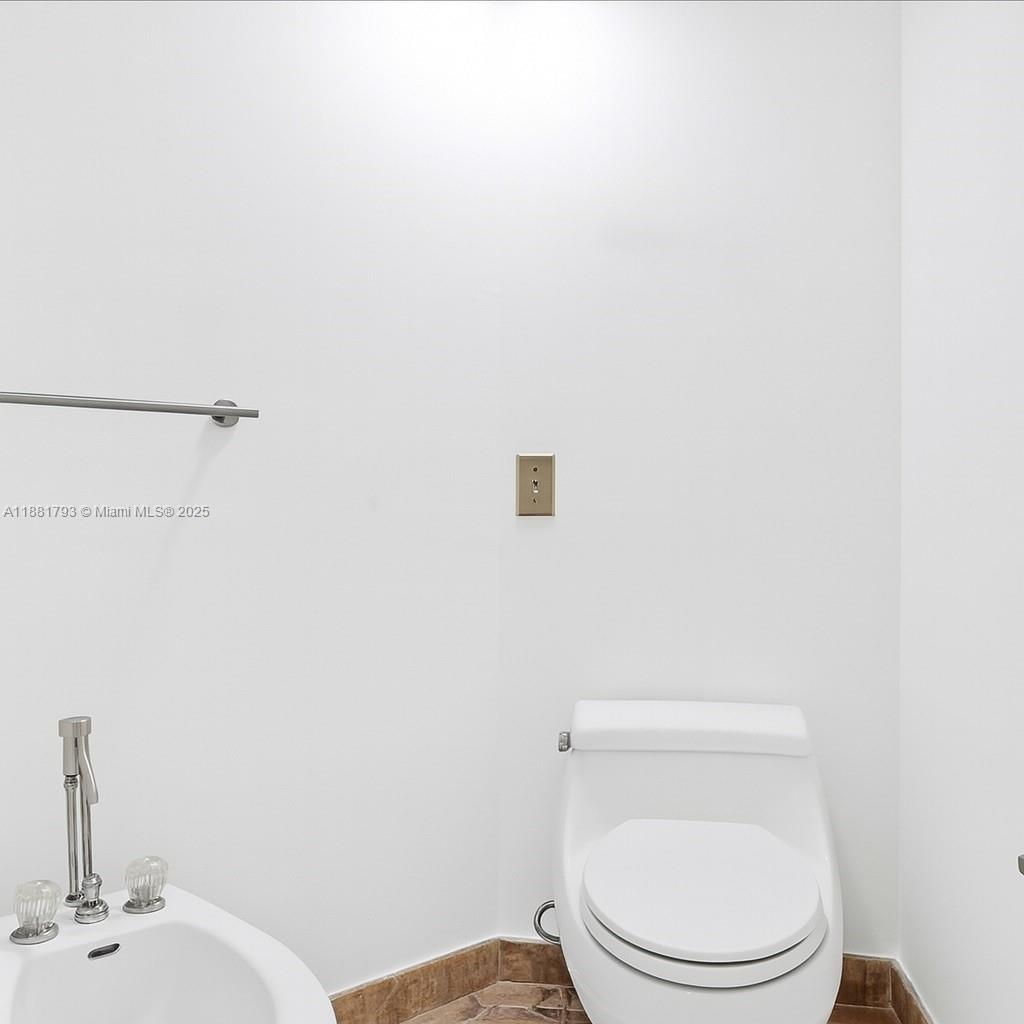 ONE TEQUESTA POINT CONDO - Residential Lease