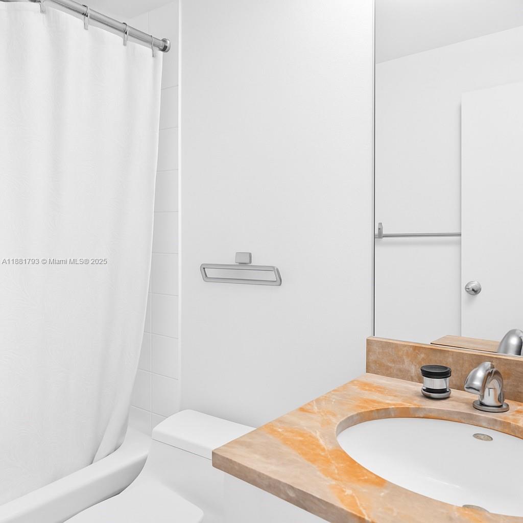 ONE TEQUESTA POINT CONDO - Residential Lease