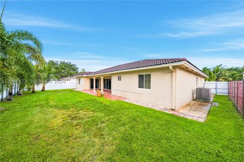 Tiny photo for 15059 SW 33rd Ter, Miami, FL 33185 (MLS # A12047873)