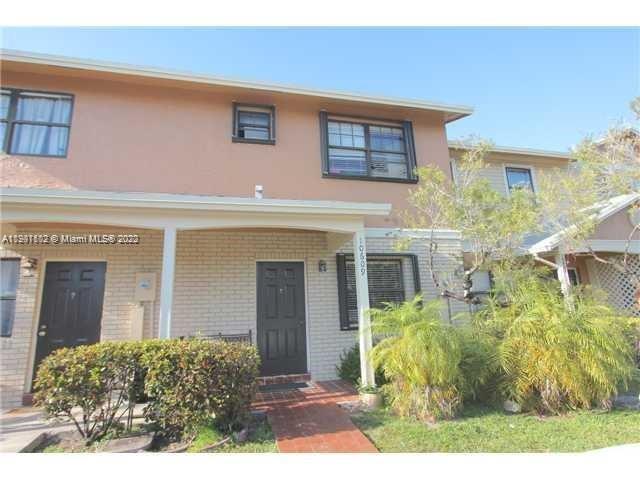 Due to the overwhelming phone calls and texts I am unable to respond to everyone. I will be at the property today Friday 5/13 at 3pm for one hour if you want to show it.
Spacious 2/2.5 townhouse in desirable Southbridge with 2 master suites and fenced private patio with storage closet. Tiled first floor, laminate on second floor. Full size washer/dryer, 2 assigned parking spaces. Community includes cable TV, pool, tennis, playground and more. Close to Pembroke Lake Mall, Walgreen's, Home Depot, Memorial West Hospital, CB Smith Park & restaurants. Tenant pays water, electric, maintains garden. Dogs and cats allowed. Rapid approval! No waiting for association approval.
SHOWINGS— Friday 5/13/22 at 3pm