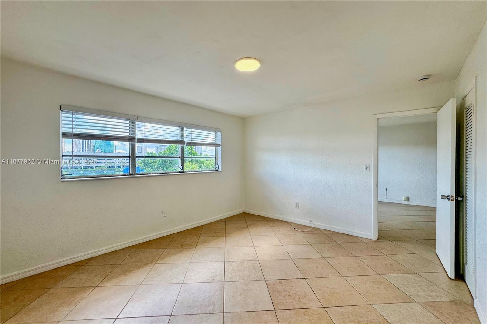 VILLAGE AT DADELAND CONDO - Residential Lease