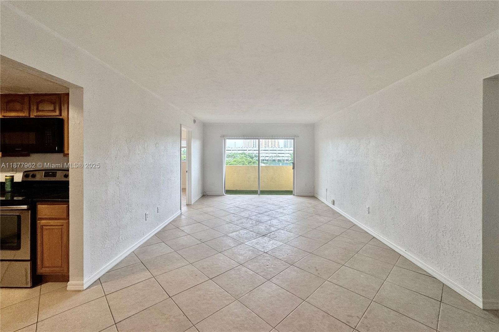 VILLAGE AT DADELAND CONDO - Residential Lease