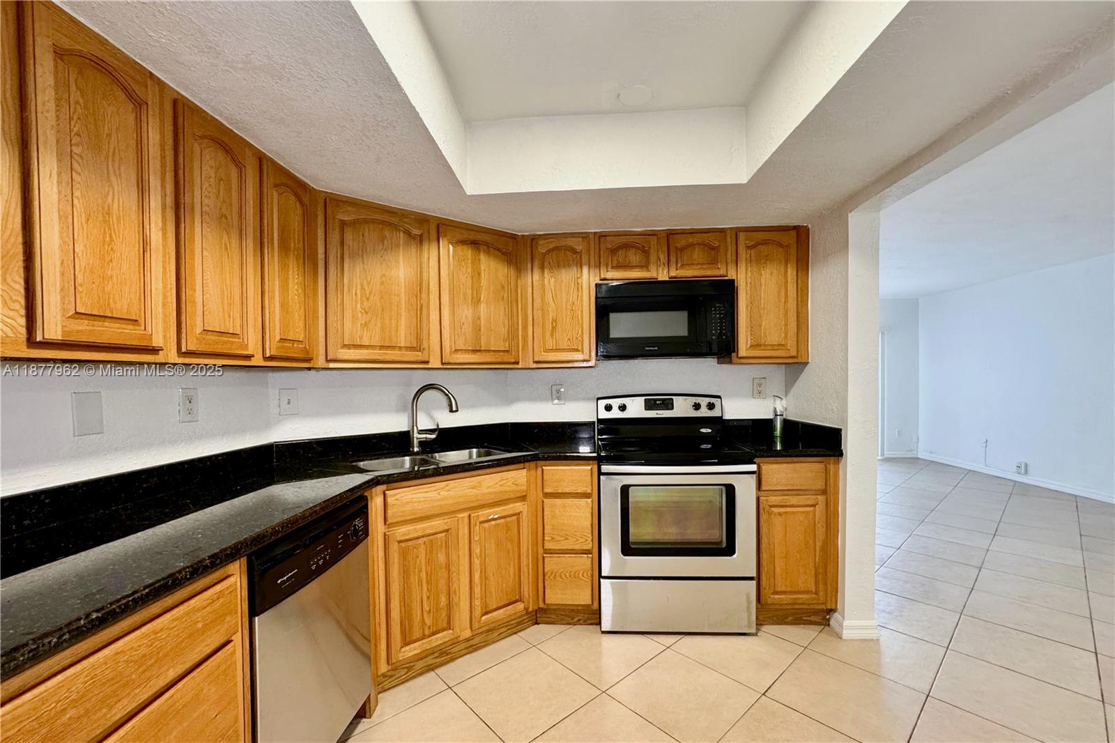 VILLAGE AT DADELAND CONDO - Residential Lease