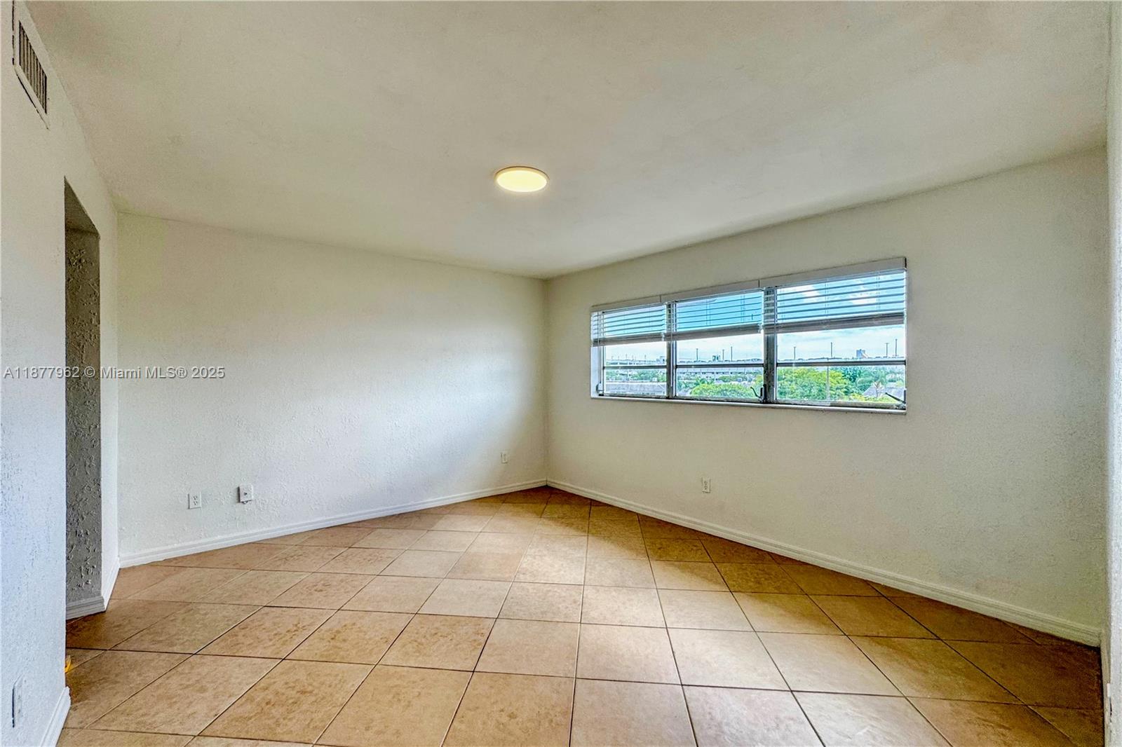 VILLAGE AT DADELAND CONDO - Residential Lease