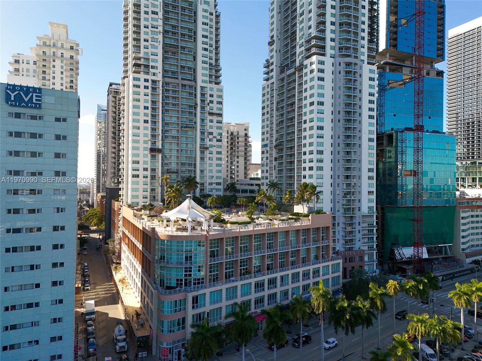 VIZCAYNE SOUTH CONDO - Residential