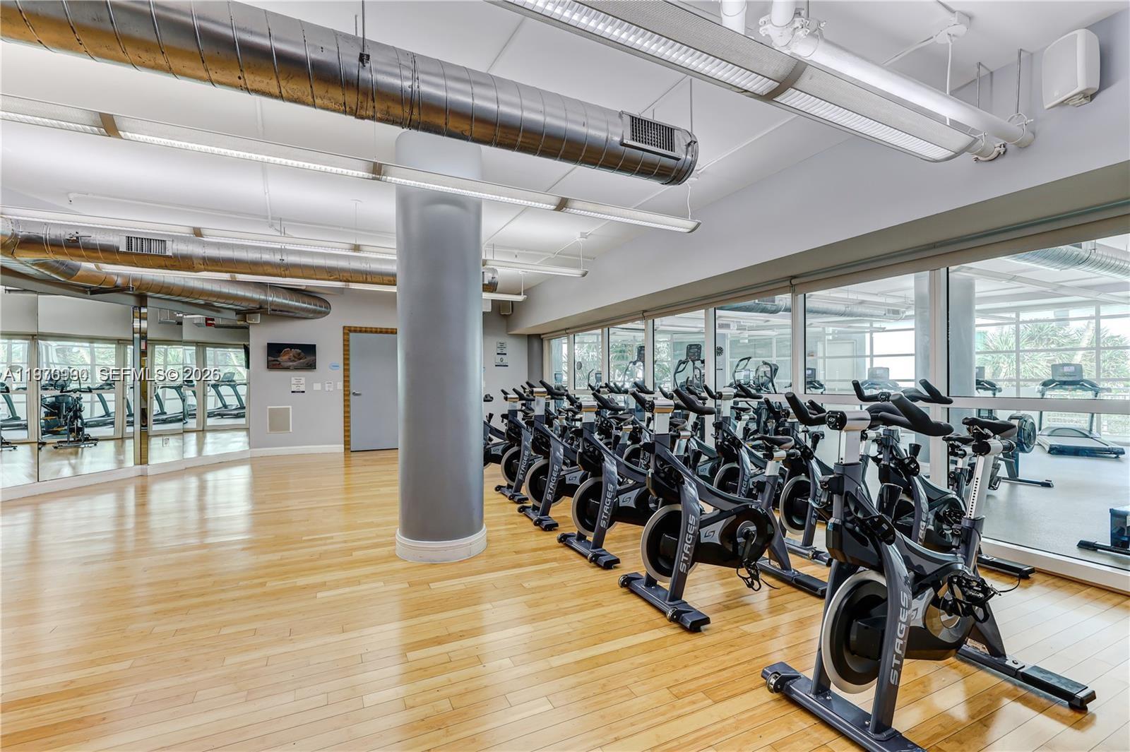 VIZCAYNE SOUTH CONDO - Residential