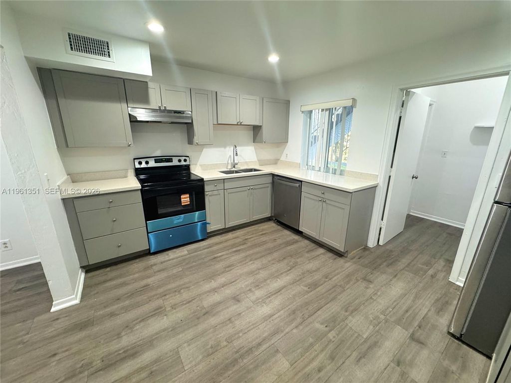 Photo of 10601 NW 45th St #1, Coral Springs, FL 33065 (MLS # A11961351)