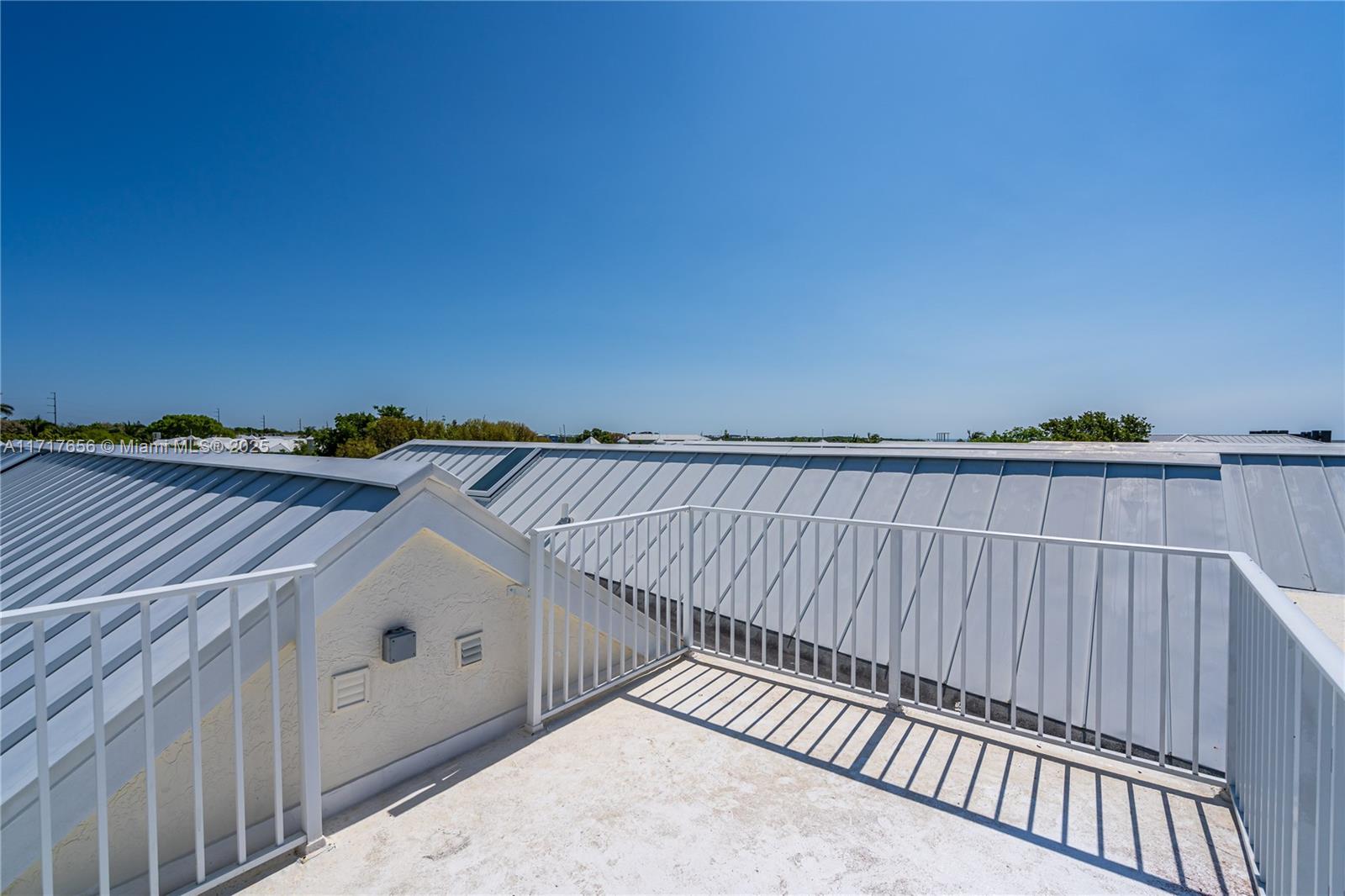 KEY LARGO NORTH - Residential