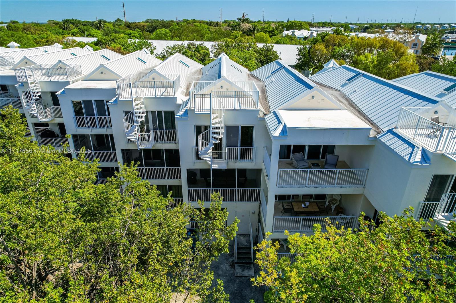 KEY LARGO NORTH - Residential