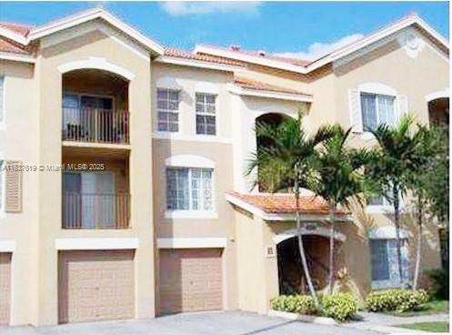 EMERALD ISLE AT LAGUNA LA - Residential Lease