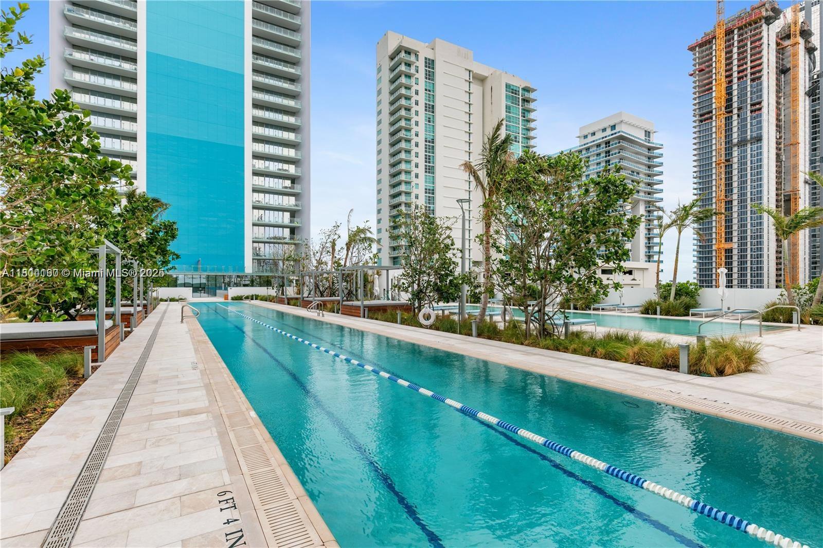 EDGEWATER - Residential