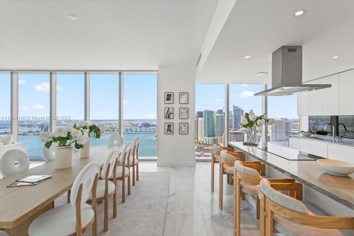 EDGEWATER - Residential